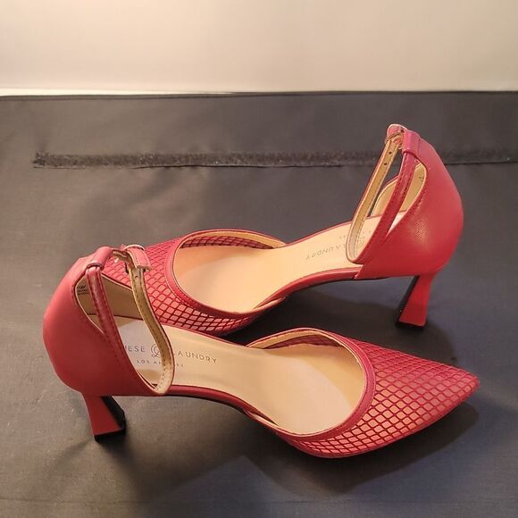 BRAND NEW CHINESE LAUNDRY  HEELS WITH MESH DESIGN AND POINTED TOE PUMP - Picture 7 of 14
